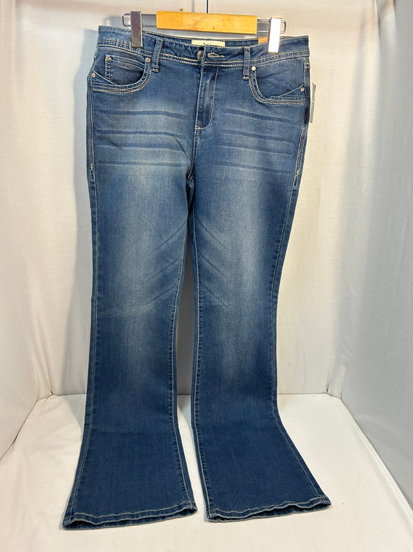 Ladies Jeans, Blue, Size 31, Slight Boot Cut, New