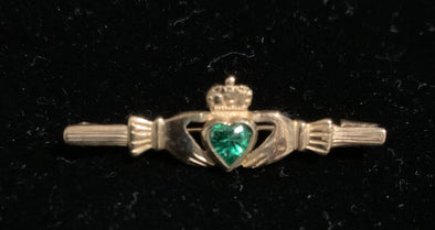 Irish Claddagh 9ct (375) Gold Brooch or Tie Pin with Green Stone (CZ)