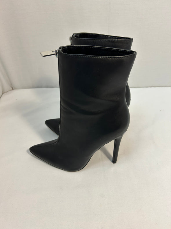 Above Ankle 4.5” Heel Boots, Black, Gently Used, Size 7.5