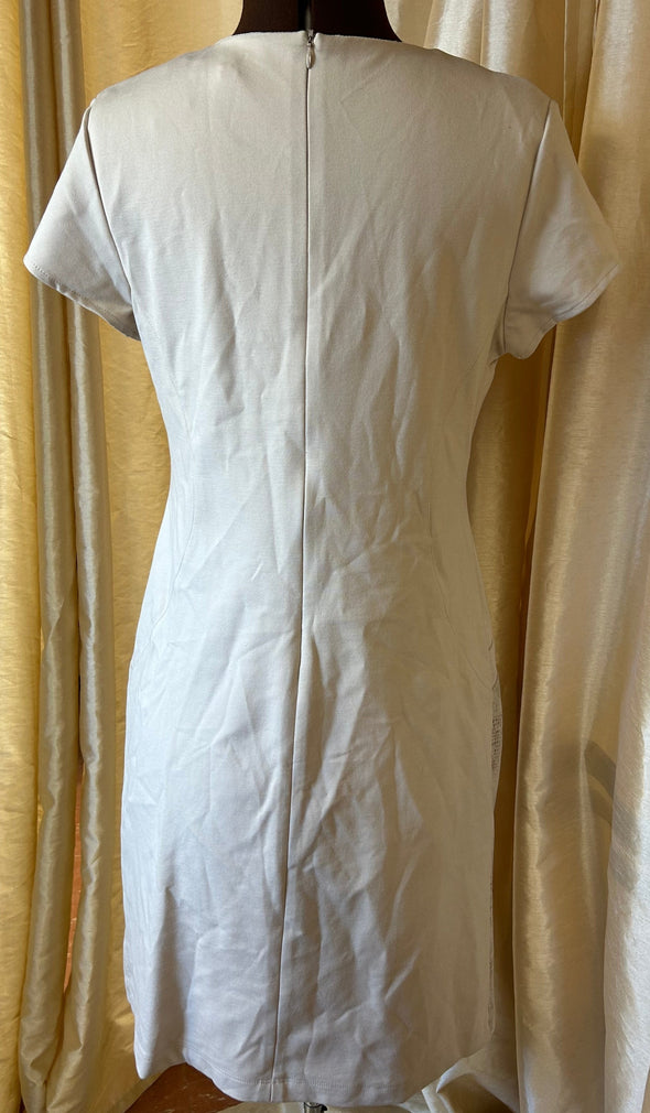 Ladies Short Sleeve Dress, Size 8P, NEW