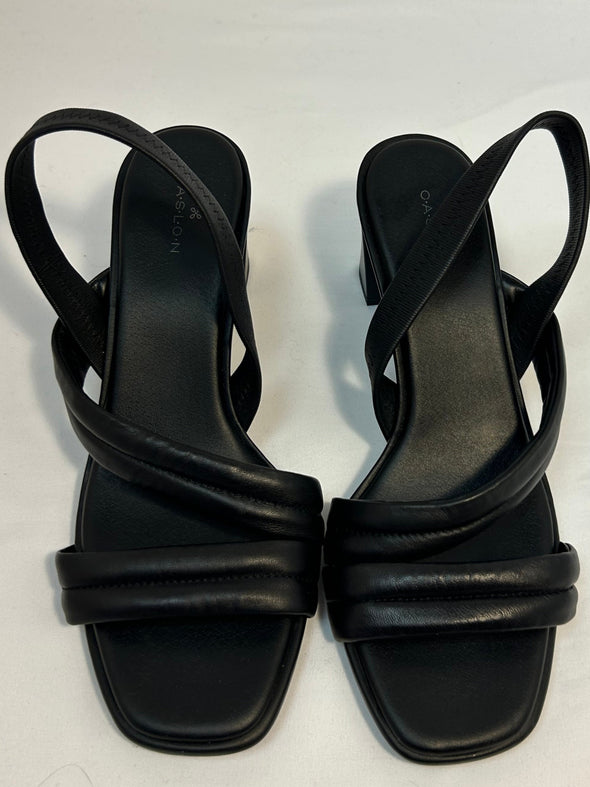 Ladies Leather 2.5” Heel Sandals, Cross Band, Size 9M, NEW