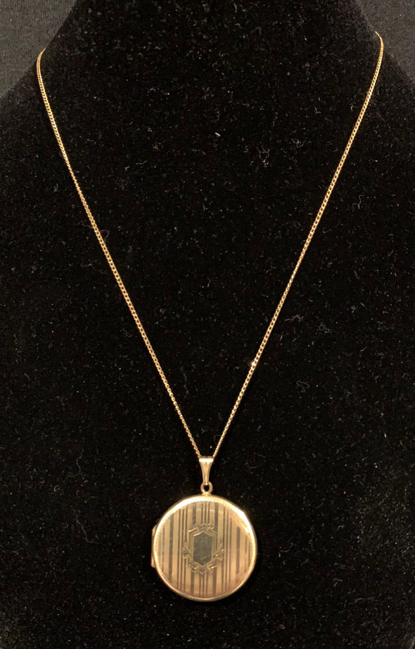 Vintage 12K Gold Filled Round Locket Necklace and Chain