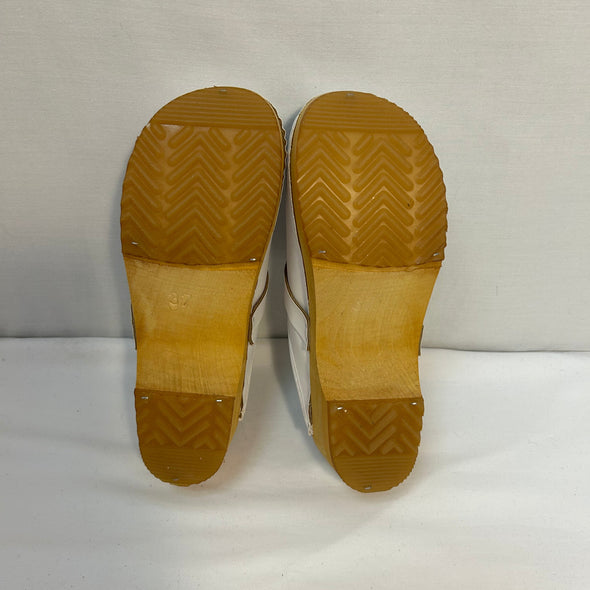 Ladies Leather Clogs, White, Size 37,