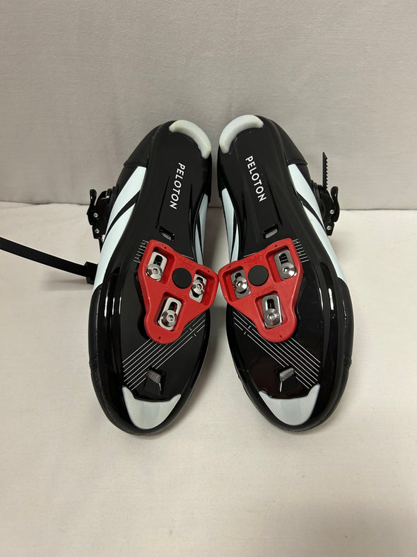 Men's/Women's  Peloton Shoes, Size 43, Black, In New Condition