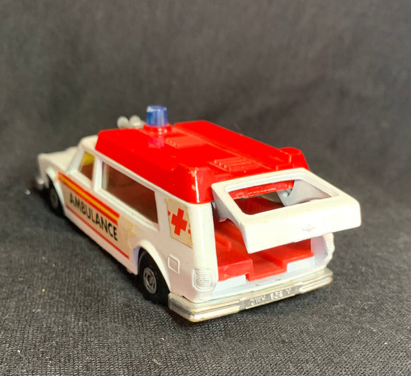 Matchbox Speed Kings K-49 Ambulance