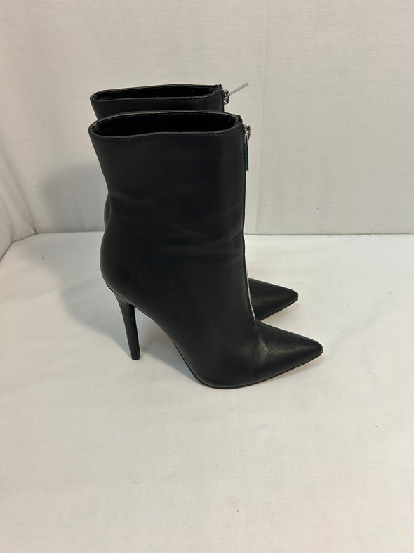 Above Ankle 4.5” Heel Boots, Black, Gently Used, Size 7.5