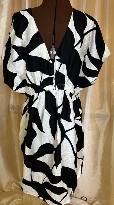 Short Sleeve V-Neck Dress/Beach Cover-Up, Black/White, XL