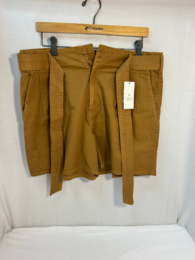 Ladies High Rise Shorts, Tan, Size 16, NEW