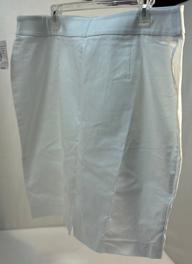Ladies White Skirt, XL, NEW
