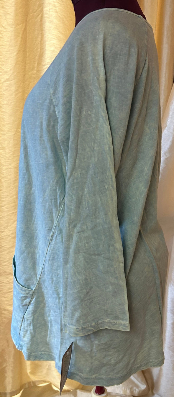 Ladies Long Sleeve Aqua Top, Raglan Sleeve, Size Large