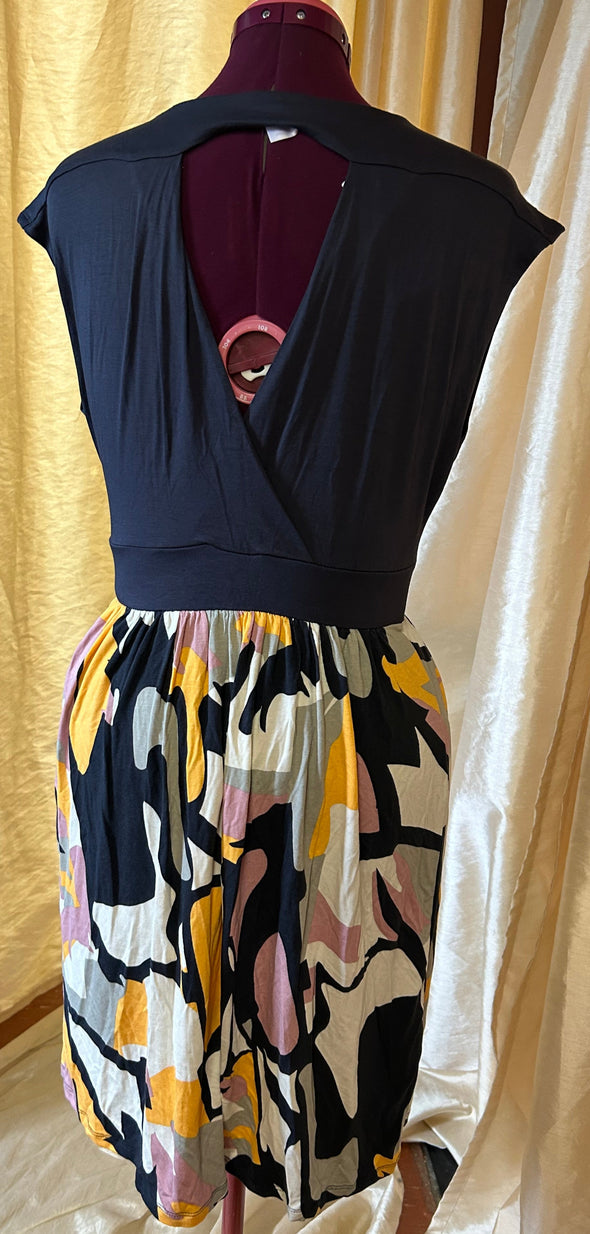 Ladies Sleeveless V-Neck Dress, Navy, Size Medium, Viscose
