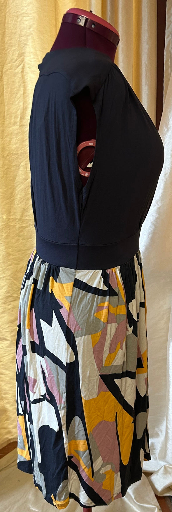 Ladies Sleeveless V-Neck Dress, Navy, Size Medium, Viscose