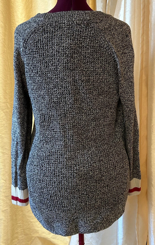 Long Sleeve Sweater, Ladies Medium, New With Tags