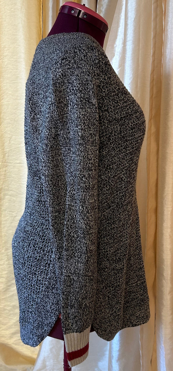Long Sleeve Sweater, Ladies Medium, New With Tags