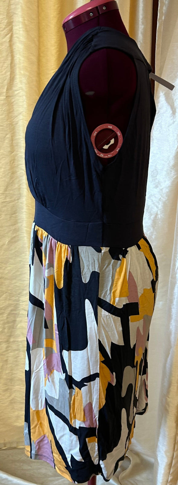 Ladies V-Neck Key-Hole Back Dress, Multi Colour, Size Large,