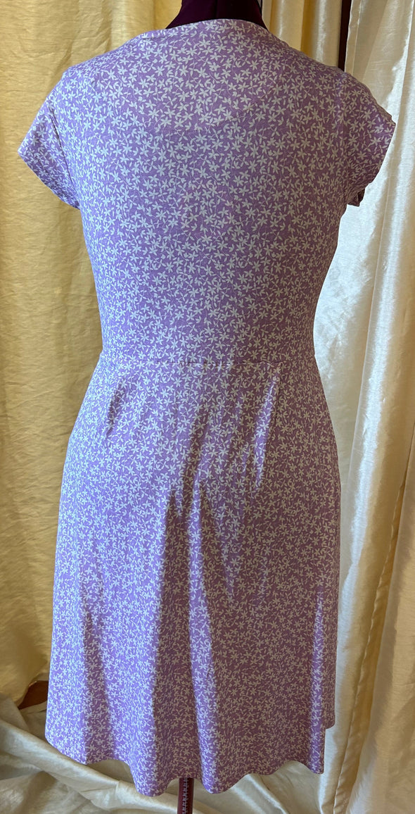 Ladies Short Sleeve Dress, Pockets, Lilac, Size 8, NEW