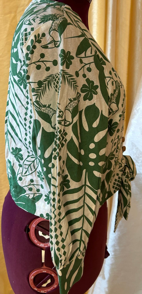 Ladies Floral Top, Medium, Button Front with Tie.