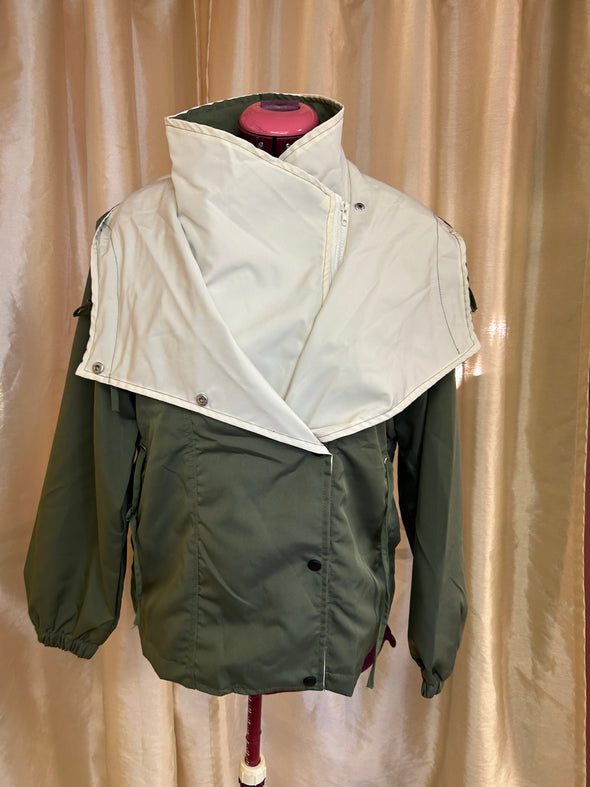 Ladies Spring/Fall Rain Jacket. M/L