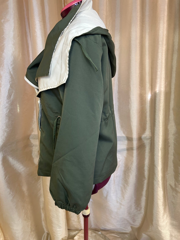 Ladies Spring/Fall Rain Jacket. M/L