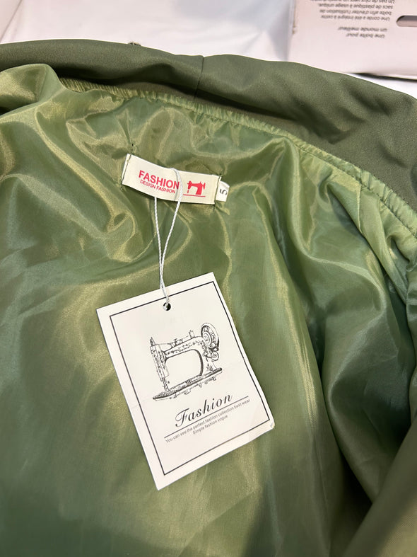 Ladies Spring/Fall Rain Jacket. M/L