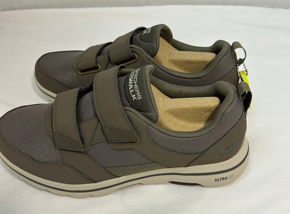 Men's Slip on Walking Shoes, Velcro Closure, Khaki, Size 10.5, NEW