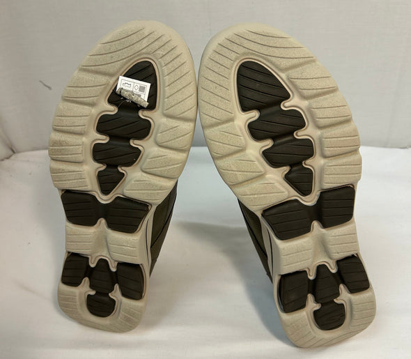 Men's Slip on Walking Shoes, Velcro Closure, Khaki, Size 10.5, NEW