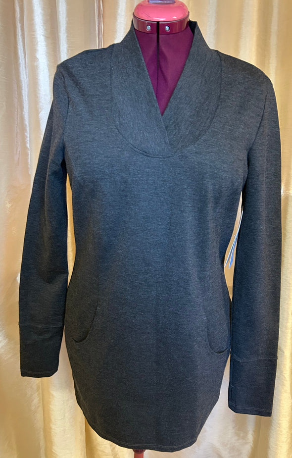 Pull Over V-Neck Tunic Top, Grey, Size Large, NEW Made for Travel