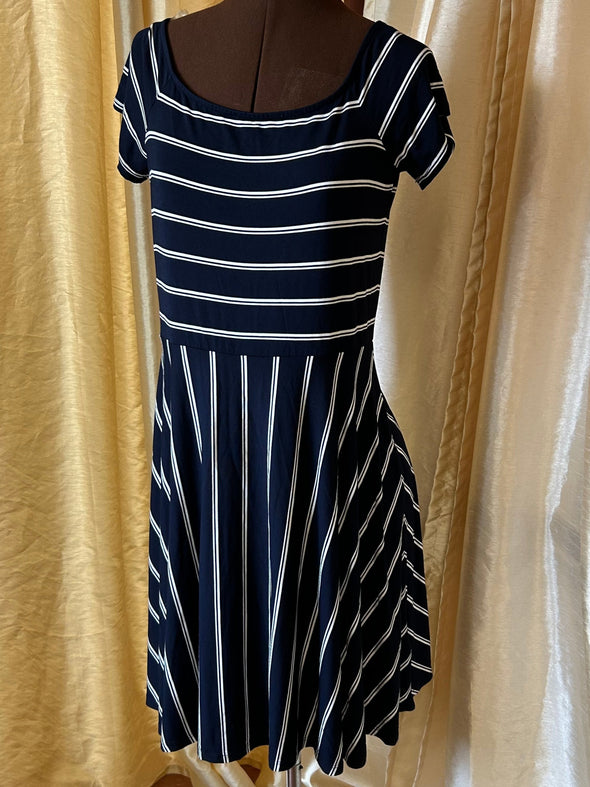 Short Sleeve Dress, Navy/White Stripe, Size Medium, NEW