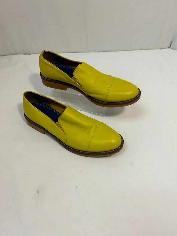 Ladies Yellow Leather Pull-On Loafer Shoes, Size 39