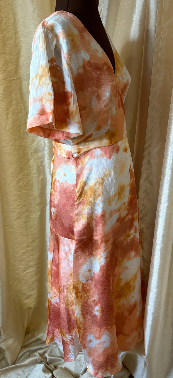 Short Sleeve Knee Length Dress, Peach Floral, Size 6