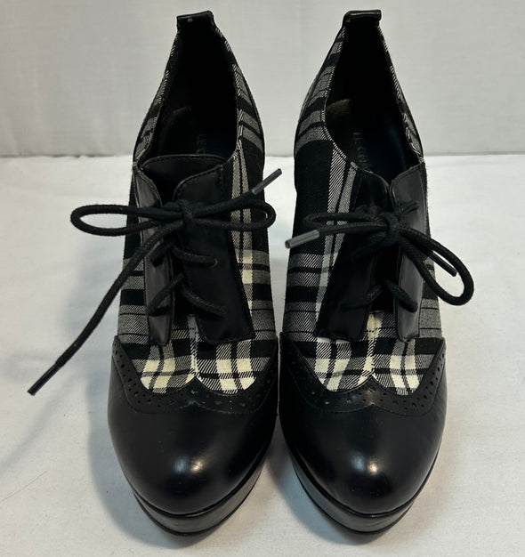 Ladies Black, White & Grey Scotch Plaid Shoes, 5" Heel, Size 10