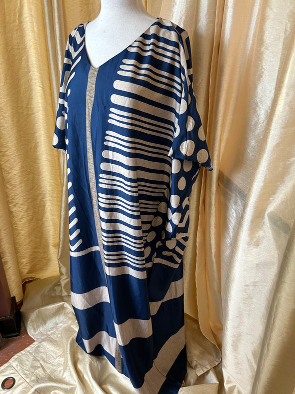 Ladies V-Neck Long House Dress/Caftan/Beach Robe.  Size XL