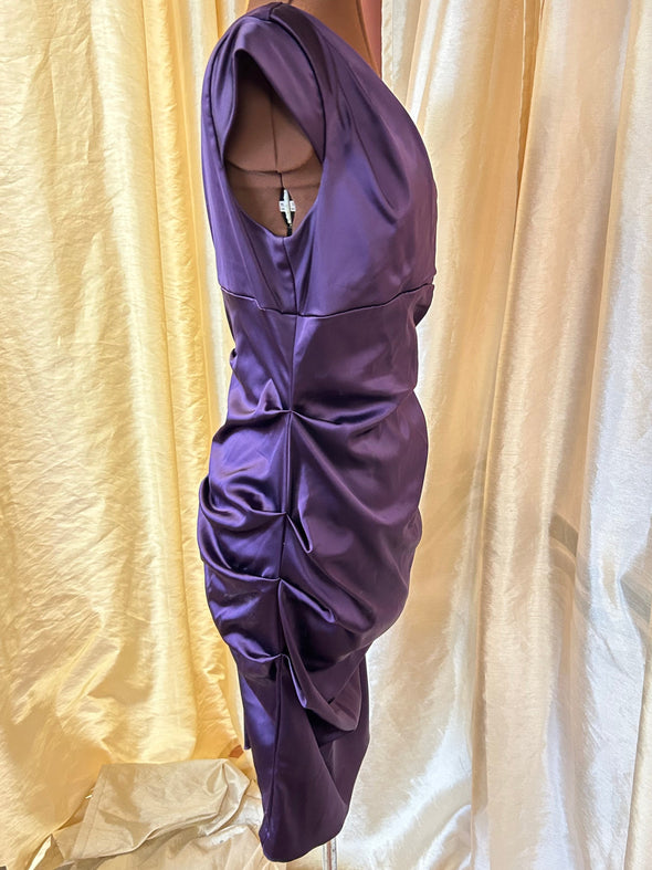 Ladies Formal Dress, One-Shoulder, Dress. Purple, Size 16