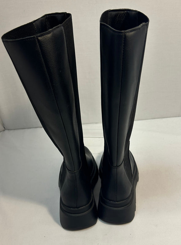 Ladies Knee High Slim Leg Fashion Boots, Size 38,