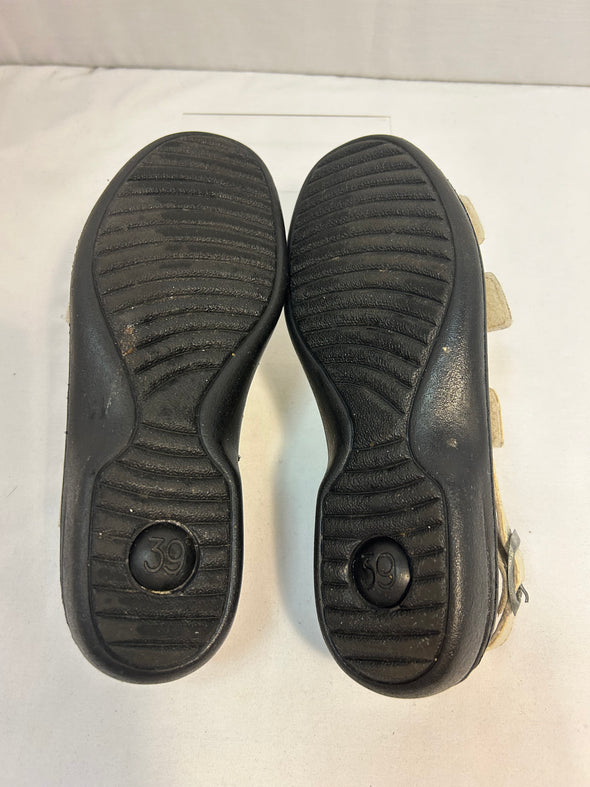 Ladies Open-Toe Sandals, Ecru, Gently Used