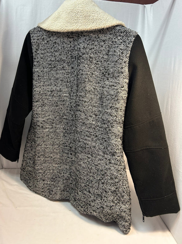 Ladies Pea Coat With Sherpa Collar, Size XL