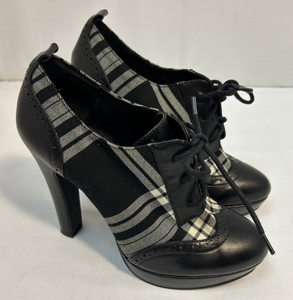 Ladies Black, White & Grey Scotch Plaid Shoes, 5" Heel, Size 10