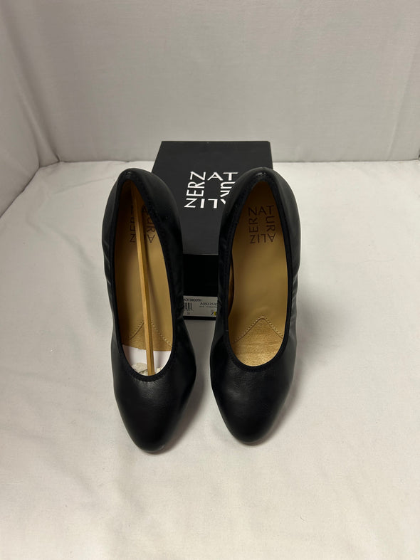 Ladies Pumps, 2.5" Heel, Black, 7M, NEW