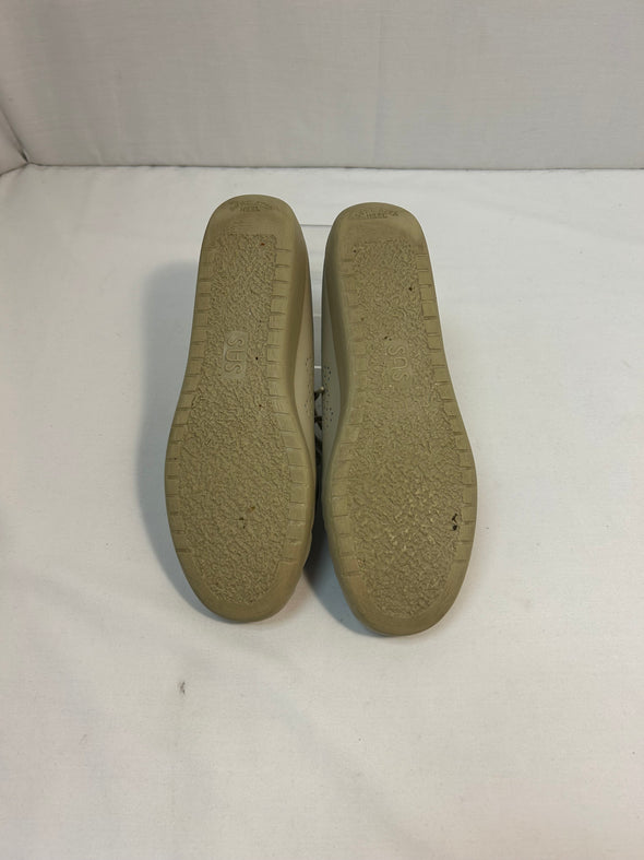 Ladies Ortho Walking Shoes, Cream, No Size but Approx 7.5-8