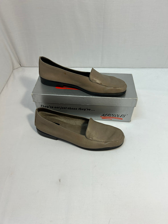 Ladies Slip-On Shoes, Taupe Size 8.5
