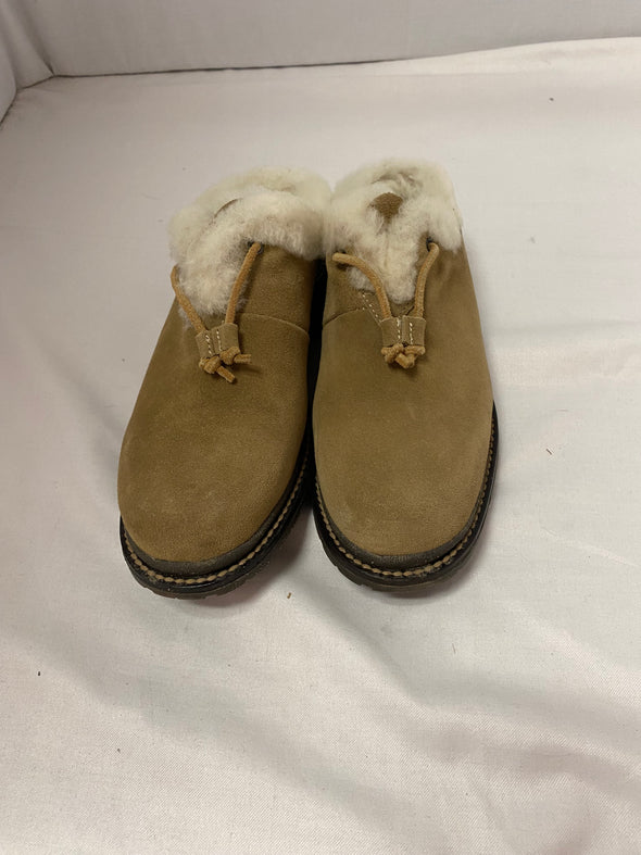 Outdoor Shoes, Taupe Suede Leather with Cozy Lining, Size 8