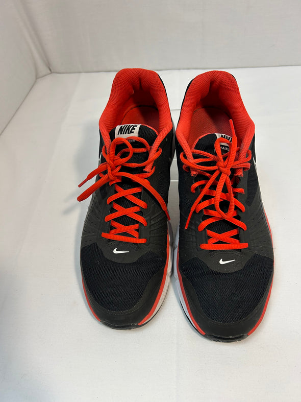Men’s Black and Red Runners (10.5)