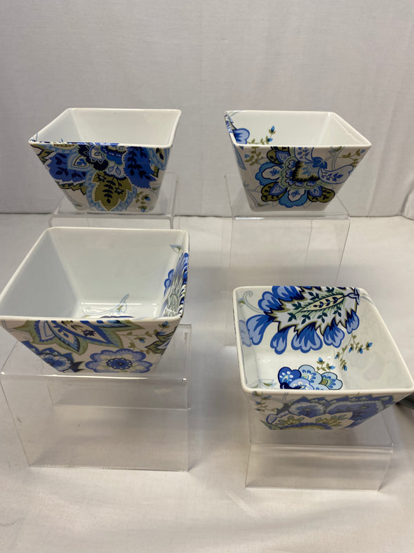 Set of 4 Porcelain Fine China Bowls, Blue Floral & White, Approx 5"