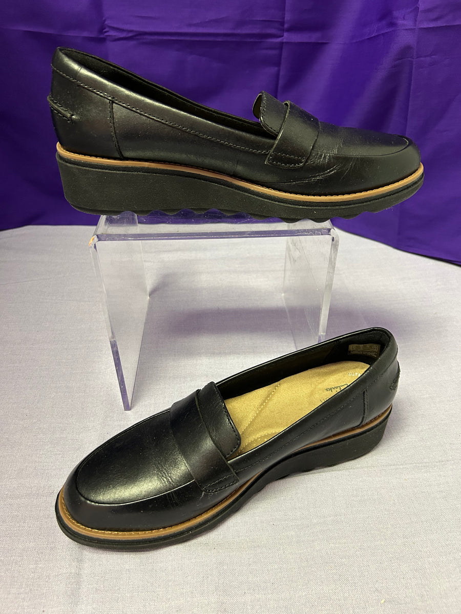 Ultimate Comfort SlipOn Wedge Walking Shoes Black/Tan Women's 8M