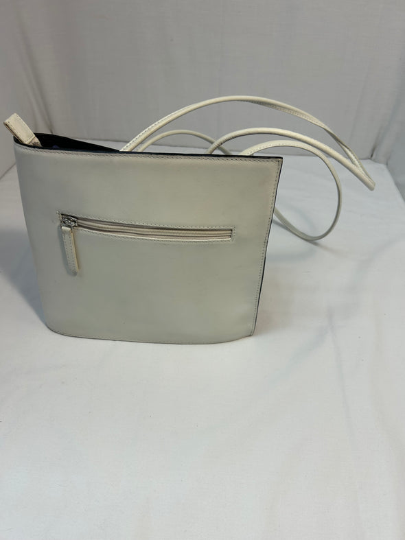 Ladies Summer Shoulder Bag. White & Navy, 10" x 9", 12" Handles