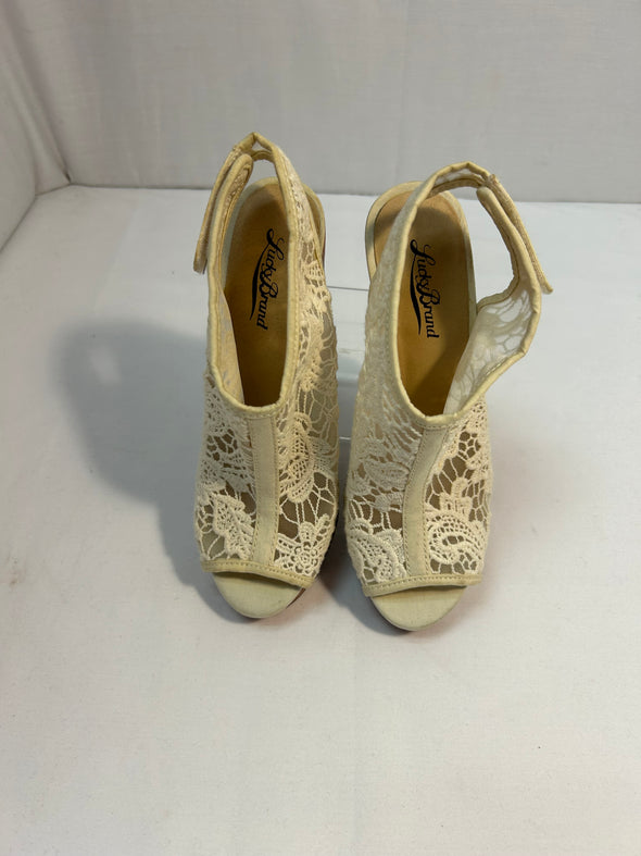 Ladies High Wedge Beautiful Champagne Lace Shoes, Size 7W