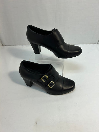 Ladies Black 2.5" Shoes, Gently Used, Size 7