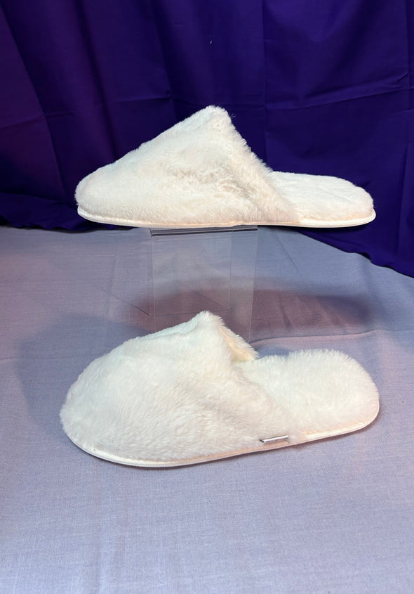 Fuzzy White Slip-On Slippers in Bag Large, NEW
