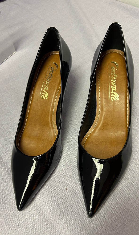 Ladies Black Patent Shoes, Size 37 New in Box